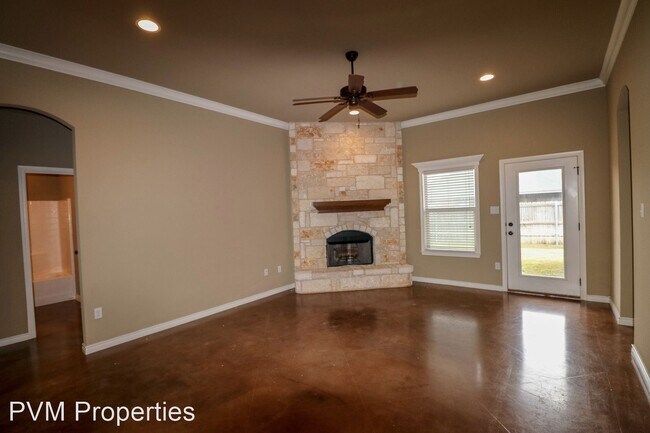 Building Photo - 3 br, 2 bath House - 3009 Stallion Drive