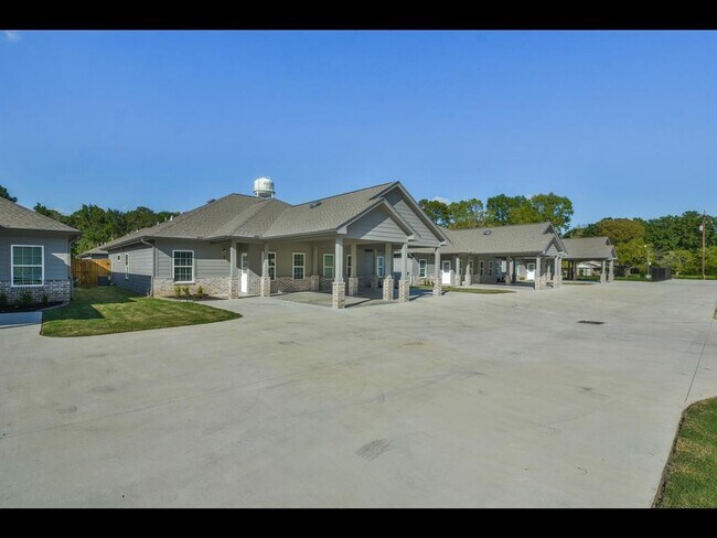 Foto del edificio - 24094 Sears Ln