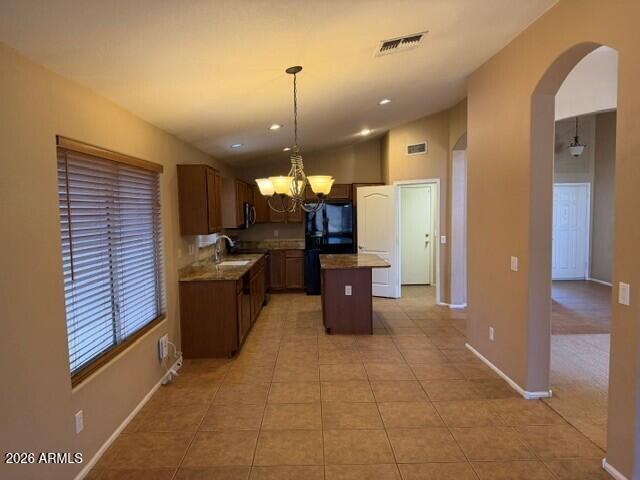 Foto del edificio - 43194 W Sunland Dr
