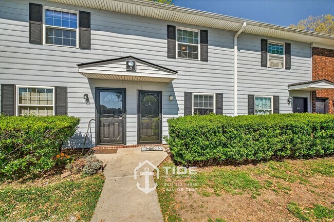 Building Photo - Coastal Convenience at Rivers Point Row!