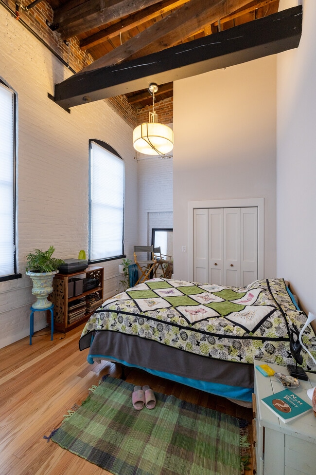 Building Photo - Jack's Mill on Main