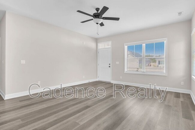 Building Photo - 1626 Grey Cliff Run