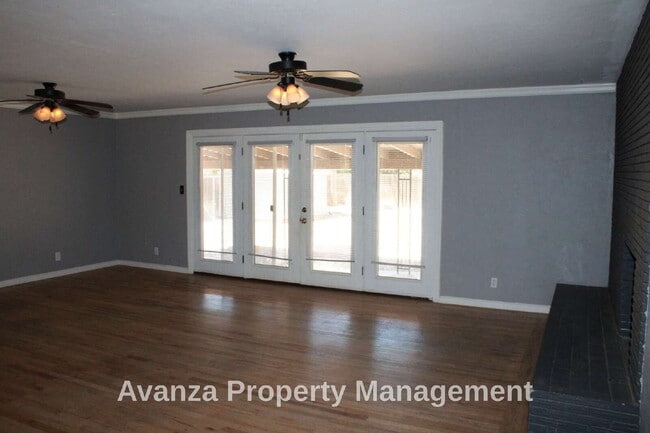 Building Photo - Home for Rent  3 Bed/1 Bath - 1,847 Sq Ft.  Rent: $2,095/month  Deposit: $2,195 Hoover High Region