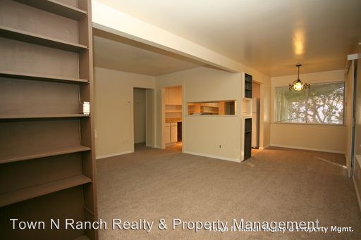 Building Photo - 9827 Conejo Rd