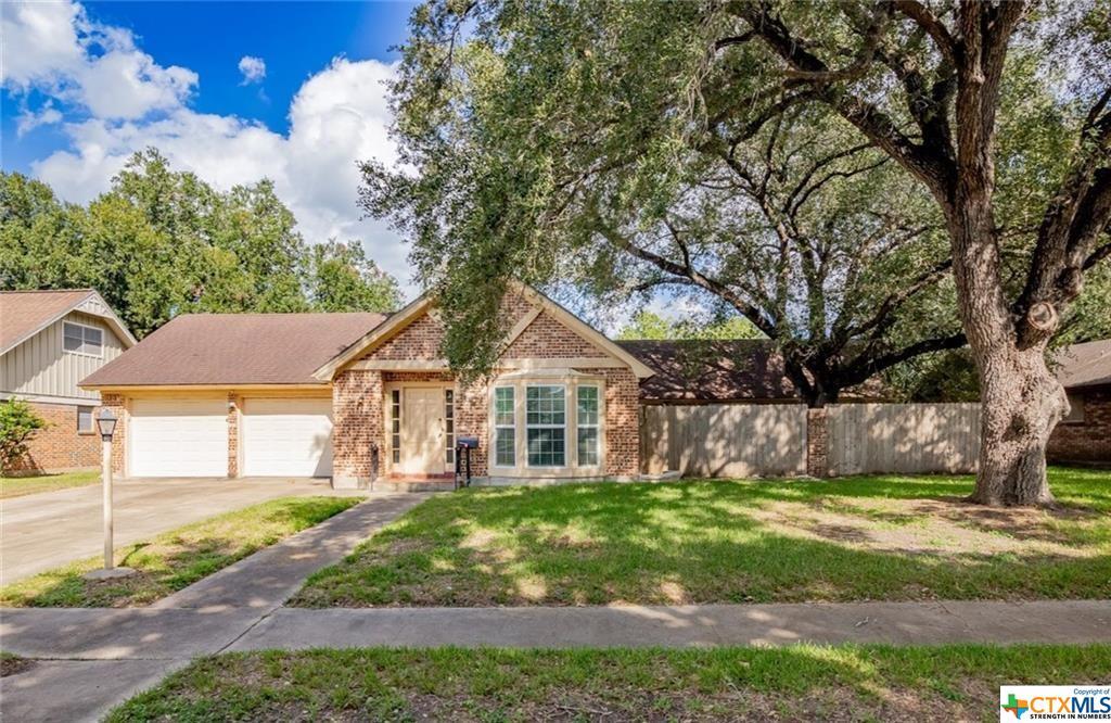 104 Salisbury Ln, Victoria, TX 77904 House Rental in Victoria, TX