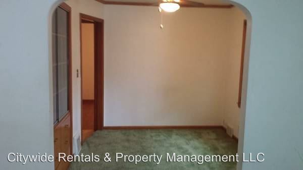 Foto del edificio - 2 br, 1 bath House - 5827 N 71st St