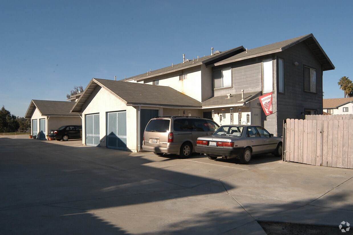 39091 Agua Vista, Murrieta Hot Springs, CA 92563 Apartments in
