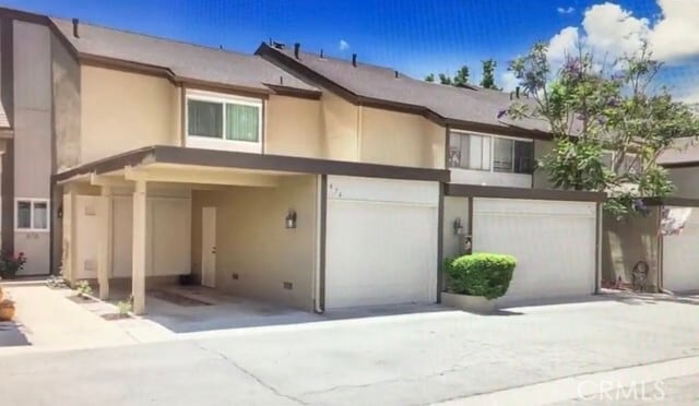 Building Photo - 676 Parkwood Ln