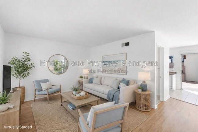 Building Photo - 3550 Sandpiper Pl