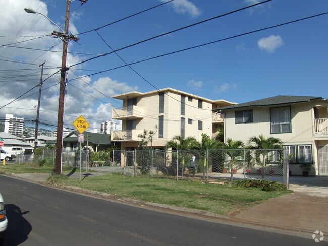 Foto del edificio - 657 Hausten St