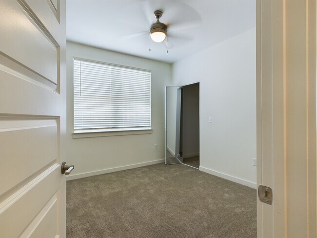 Building Photo - Sanctuary Bluff Apartments