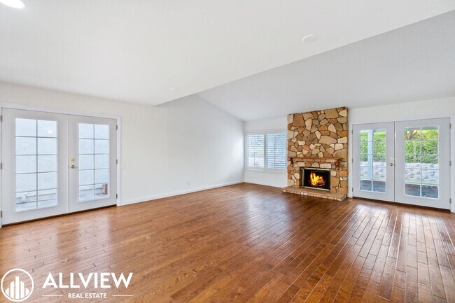 Foto del edificio - Stunning 2 Bed, 2 Bath Home in Casa del So...