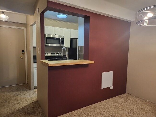 Building Photo - 8060 E Girard Ave