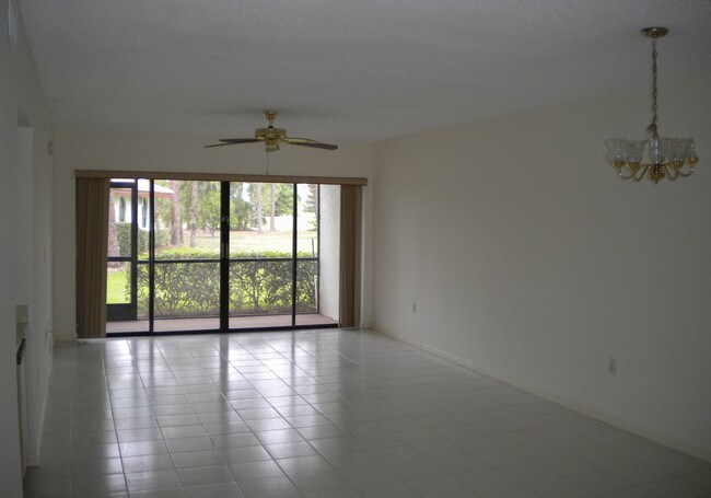 Foto del edificio - 905 Augusta Blvd