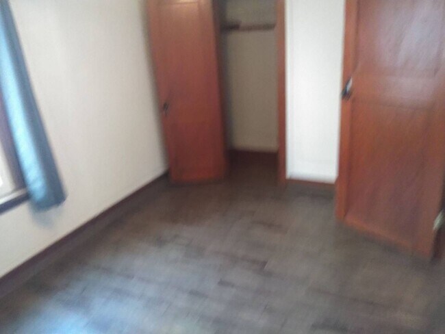 Foto del edificio - 445-447 NE Campus Street