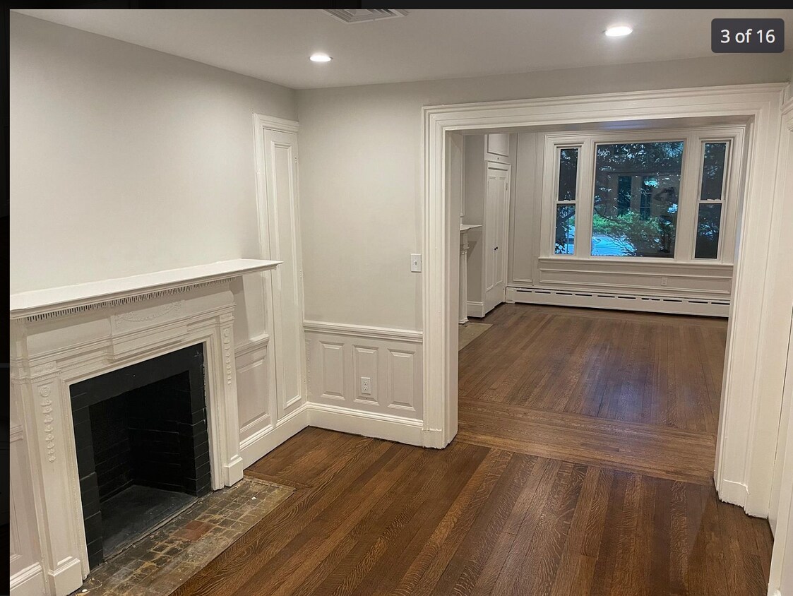 Primary Photo - 1712 Beacon St