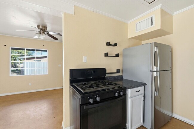 Foto del edificio - 3226 E Bermuda St