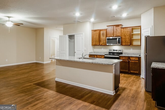 Building Photo - 2985 Cleburne Ter