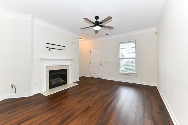 Foto del edificio - 4006 Tarrant Trace Cir