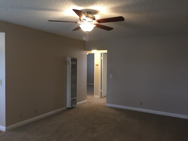 Foto del edificio - 2914 Peppertree Ln