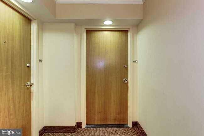 Building Photo - 1140 23rd St NW