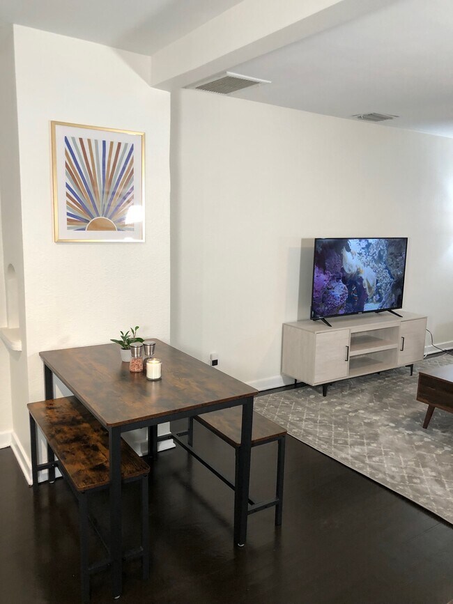 Foto del edificio - 820 23rd Ave N