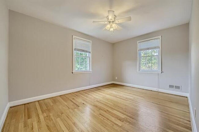 Foto del edificio - 1432 Putty Hill Avenue, Towson, MD, 21286