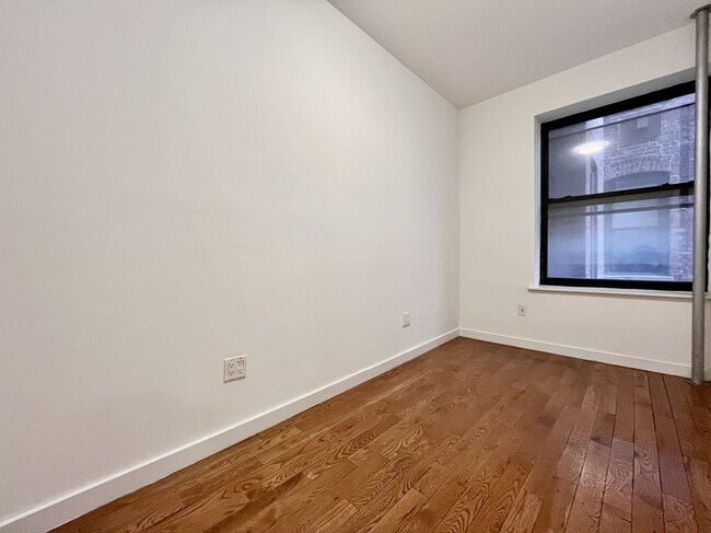 Foto del edificio - 611 W 137th St