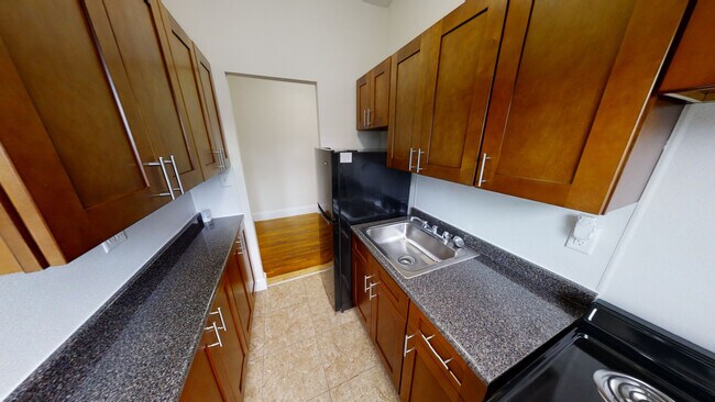 Building Photo - 1108 Boylston St