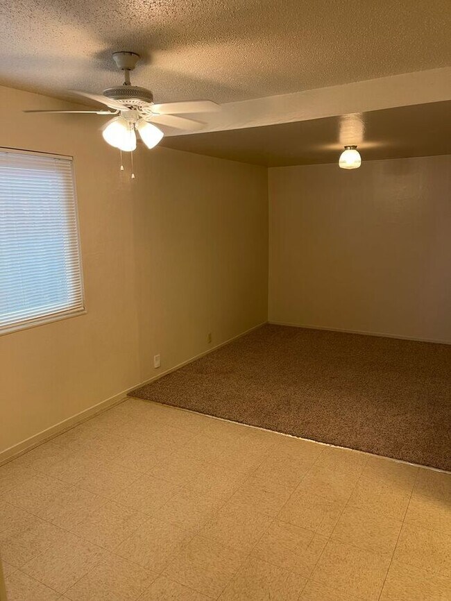 Foto del edificio - Cozy 3 Bedroom 1 Bath Single Family Home