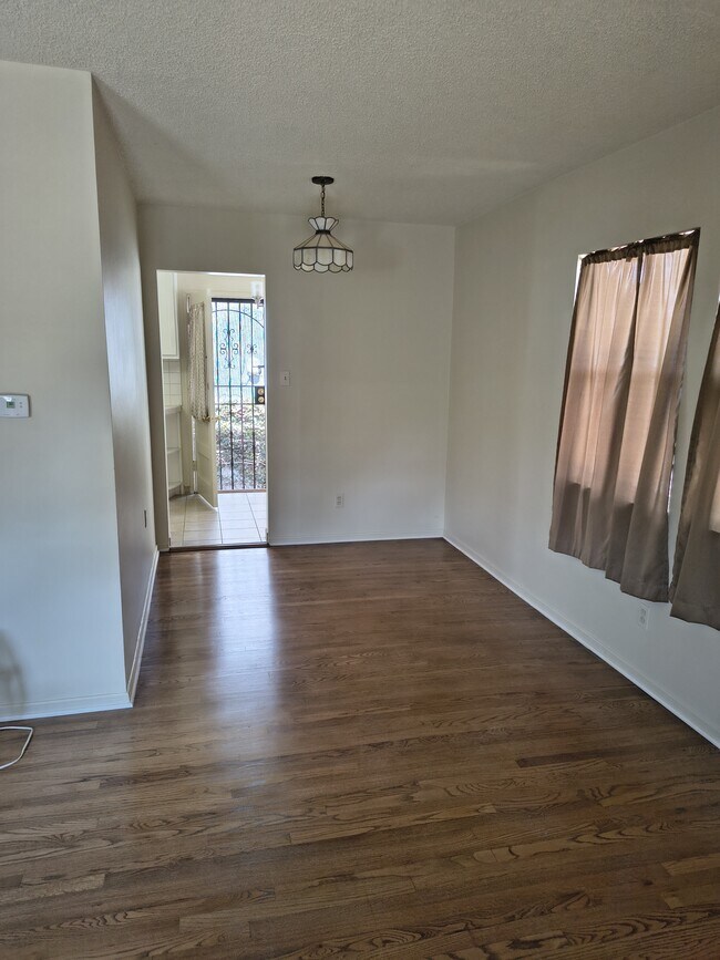 Foto del edificio - 1234 Dorner Dr