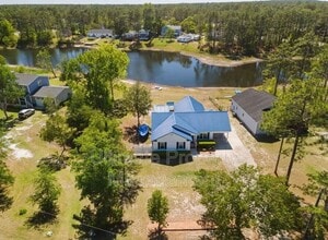 Building Photo - 2447 Frink Lake Dr