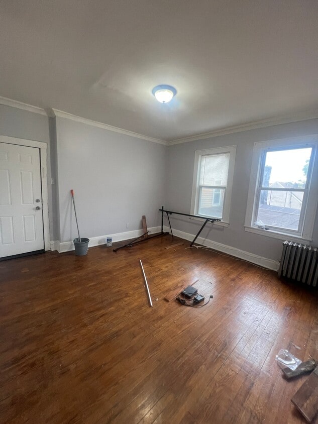 Building Photo - 4 Eaton Pl