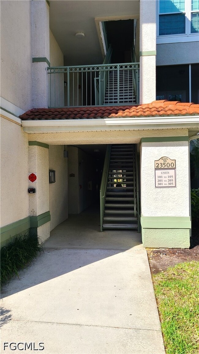 Building Photo - 23500 Walden Center Dr