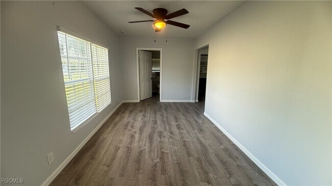 Foto del edificio - 4485 Armeda Ave