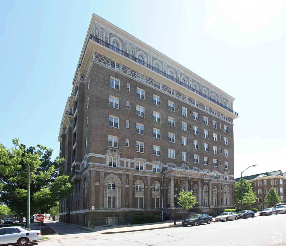 Building Photo - Esplanade Apartments