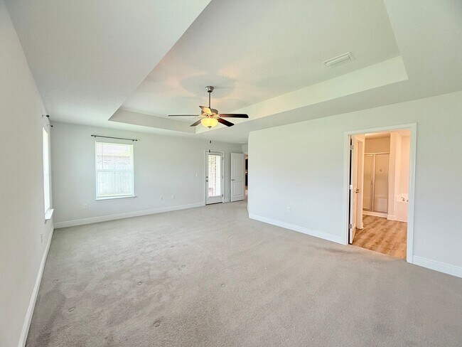 Foto del edificio - Spacious Home - Ashley Place