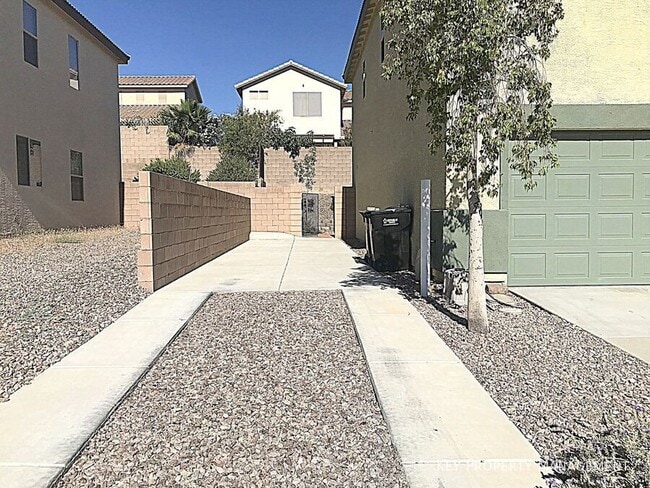 Foto del edificio - 183 Rolling Fields Ct