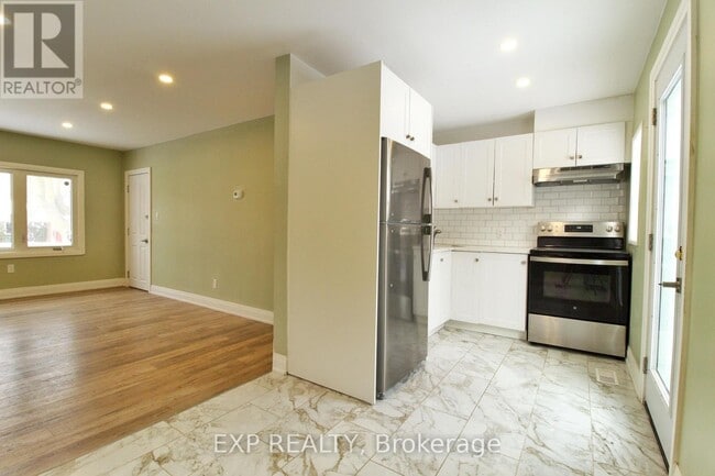 Building Photo - 1243 Langmuir Ave