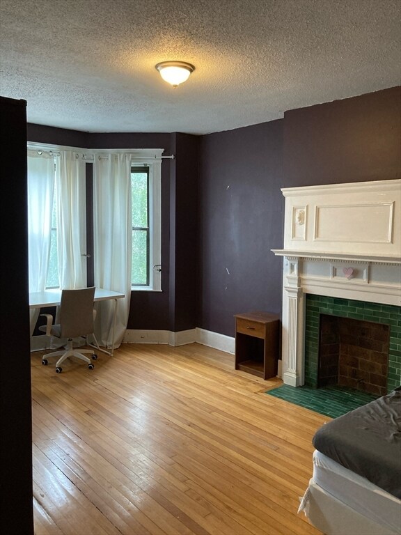Foto del edificio - 30 Glenville Ave