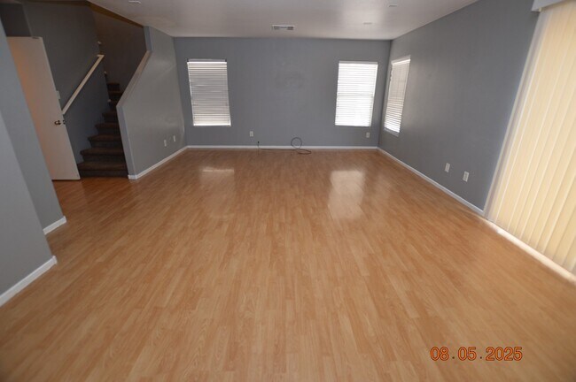 Building Photo - 10268 Newfane Ct