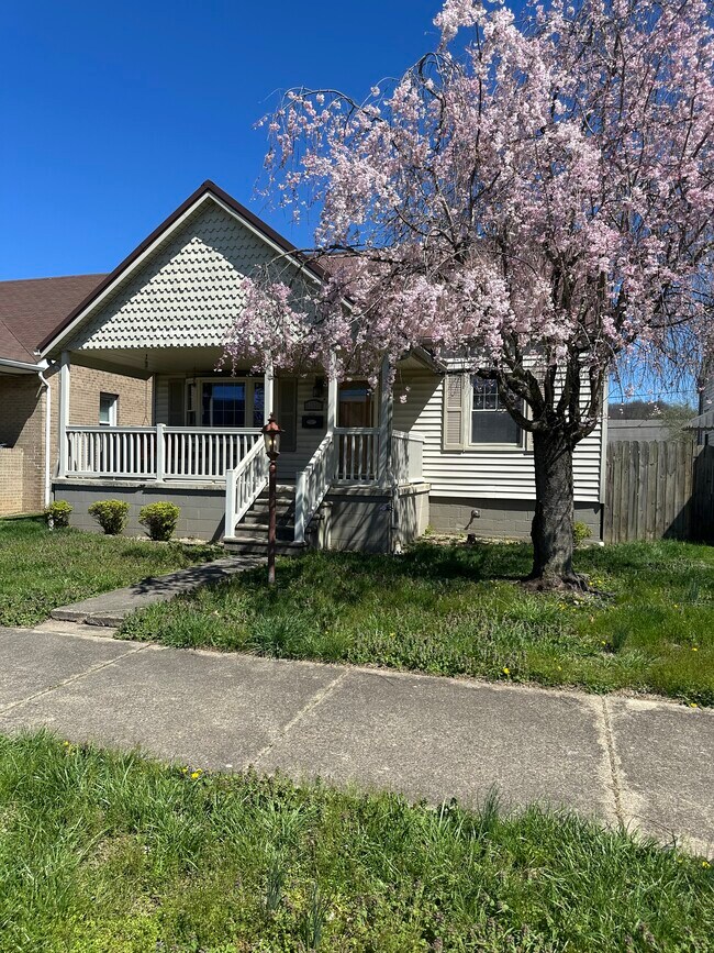 Foto del edificio - 2827 S 10th St