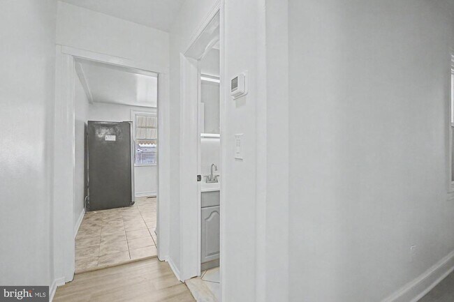 Foto del edificio - 335 Drew St