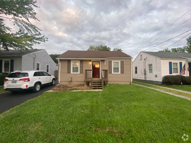 Building Photo - 4603 Picadilly Ave
