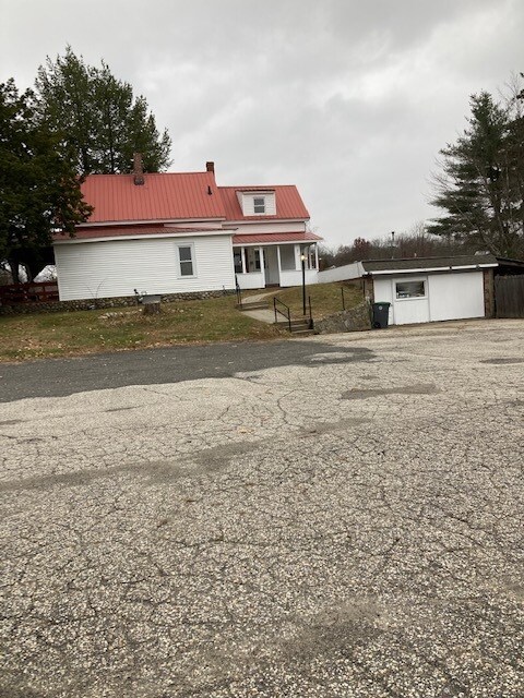 Primary Photo - 1393 Hooksett Rd