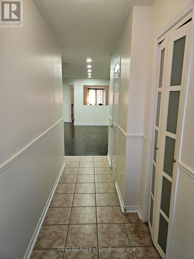 Building Photo - 22 Coates Dr
