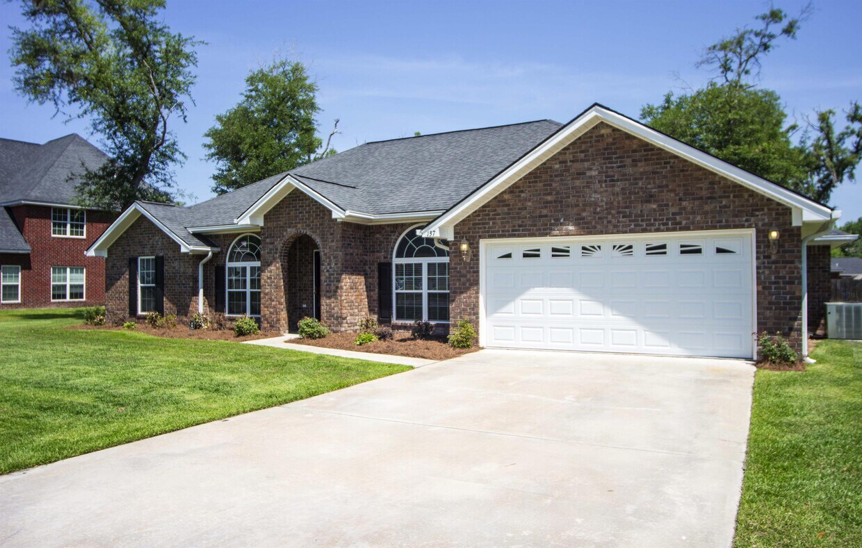 137 Medway Dr, Midway, GA 31320 House Rental in Midway, GA