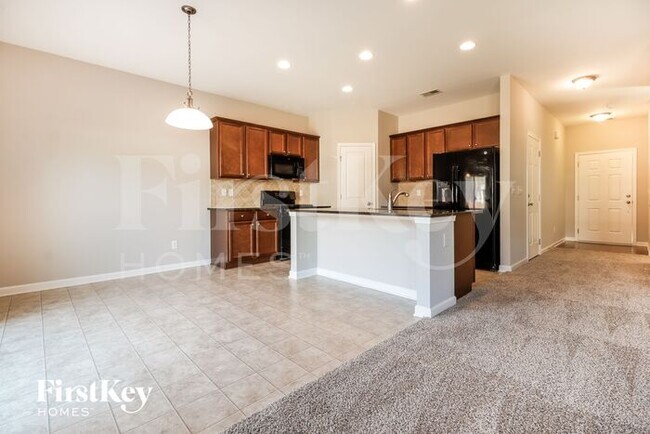 Foto del edificio - 3819 Sourwood Ct