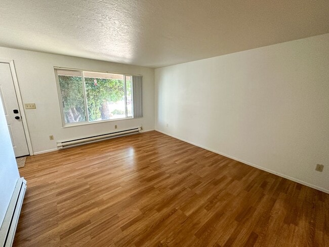 Building Photo - DALLASCT514