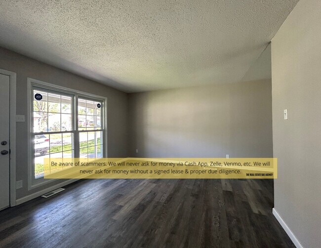 Building Photo - 1358 Cabrillo Dr